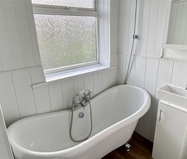 Grasmere Road, Dewsbury, West Yorkshire, WF12 - Photo 5