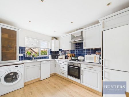 2 bedroom semi-detached house to rent - Photo 4