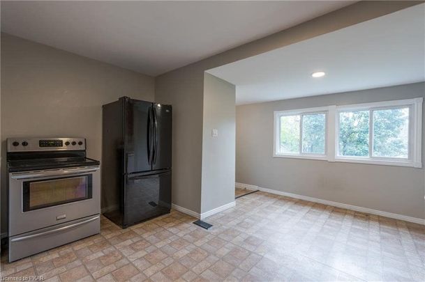 For Lease - 650 Stormont Street Unit# Upper, Peterborough, Ontario - Photo 1