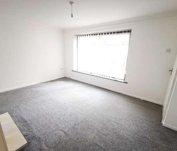 Redemarsh Leam Lane, Gateshead, NE10 - Photo 3