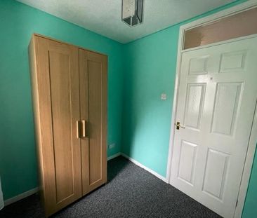 3 bedroom end of terrace house to rent - Photo 5