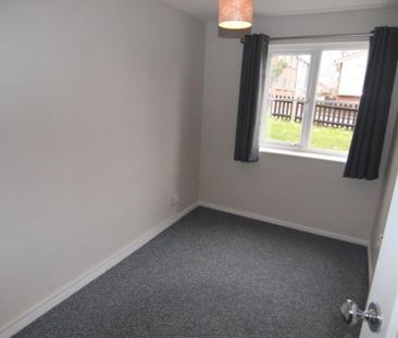 2 bedroom ground floor maisonette to rent - Photo 3