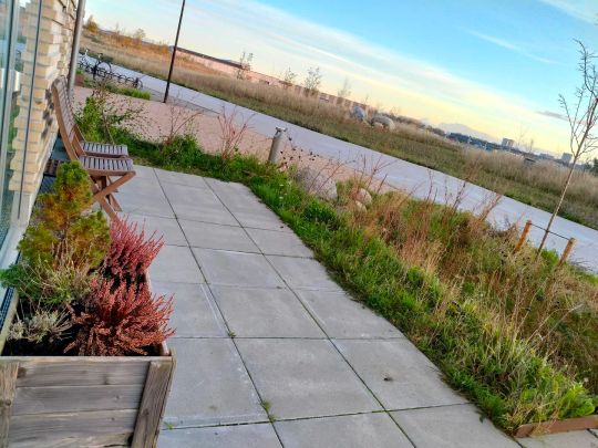 Indbydende lejlighed med udsigt til fjorden og grøn park - Photo 1