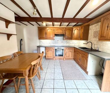 2 bedroom semi-detached house to rent - Photo 6