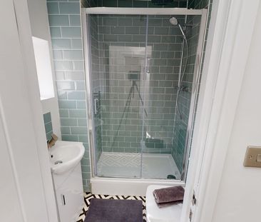 3 Bedroom Cottage - Photo 2