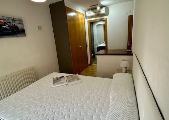 Calle Ladera de los Almendros, Madrid, Community of Madrid 28032