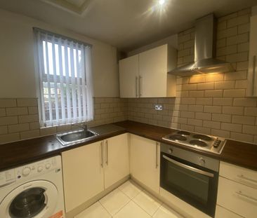 2 bedroom flat to rent - Photo 6