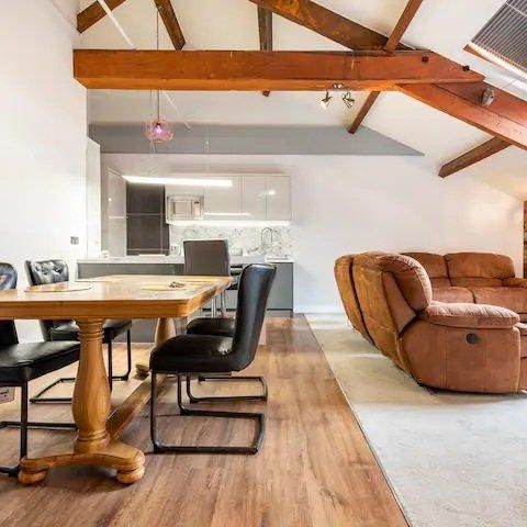 2 bedroom flat to rent - Photo 1