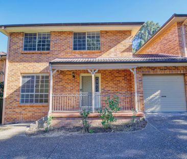 Three Bedroom Townhouse - Photo 6