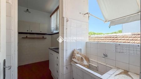 Apartamento com 2 quartos e 60m² para alugar em Independência, Porto Alegre. - Foto 4