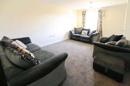 Thistly Leasow, Woodside, Telford, TF7 - Photo 4
