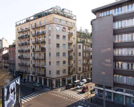 Via Crocefisso, Milan, Lombardy 20122 - Photo 4