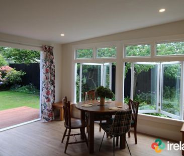 Peaceful Family Retreat in Woolston - Photo 2