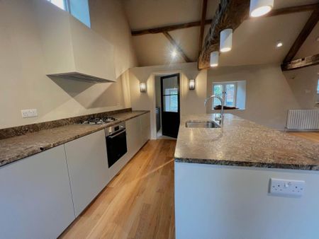 Price £1,500 pcm - Available Now - Unfurnished - Photo 4