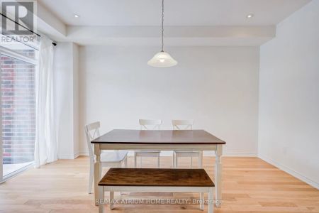 60 IMPERIAL COLLEGE LANE - Photo 2