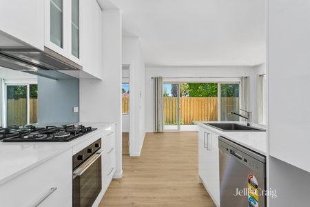 4/115 Park Crescent, Williamstown North VIC 3016 - Townhouse For Rent | Domain - Photo 2