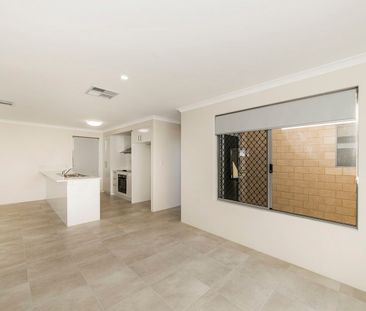 Cozy Family Home - Photo 4