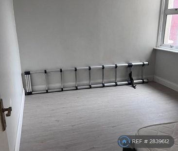 2 bedroom maisonette to rent - Photo 1