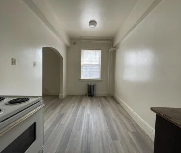 Kenora — One Bedroom - Photo 2