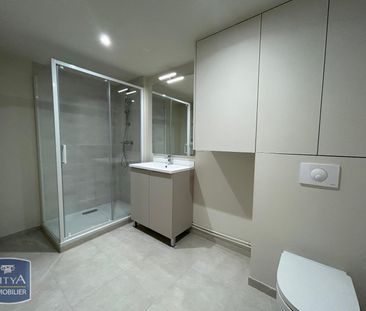 Location Appartement 2 pièces 46m² DOLE 39100 - Photo 2
