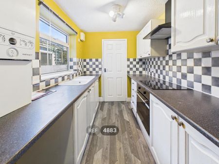 2 bedroom terraced house to rent - Photo 2