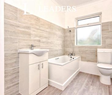 3 bedroom terraced house to rent - Photo 6