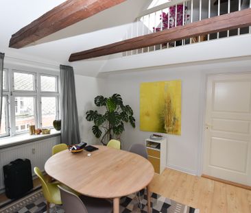 Eksklusiv taglejlighed med loft til kip i hjertet af Aalborg - Foto 5