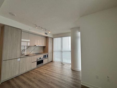 For Lease - 8 Interchange Way Unit# 5609, Vaughan, Ontario - Photo 4