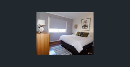 Spacious Family Home on 1,018m² in Nanango - Photo 4