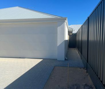 Lock up and Leave - Photo 1
