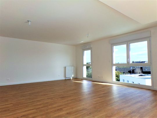 Location - Appartement Chartres De Bretagne 5 pièces 108.29 m² - Photo 1