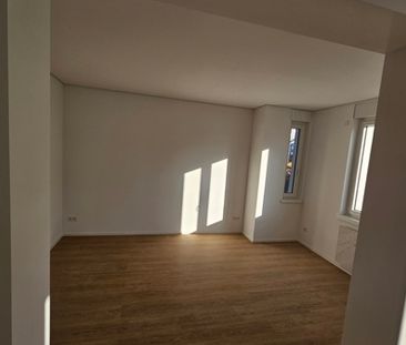 Erstklassige Wohnung, umfangreiche Ausstattung, kernsaniertes Haus,... - Photo 6