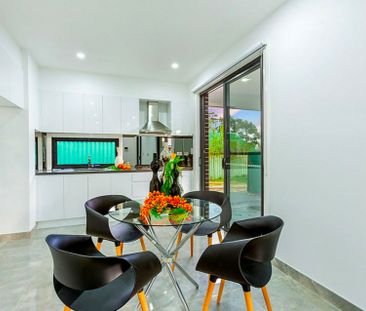 Beautiful 2 Bedroom Granny Flat - Photo 2