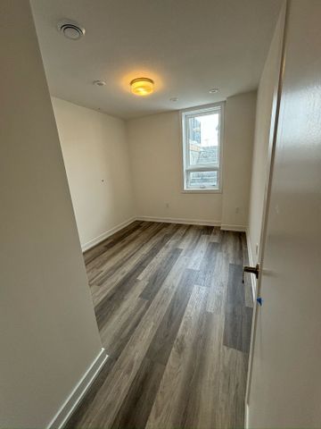 For Lease - 40 Palace Street Unit# M17, Kitchener, Ontario - Photo 2