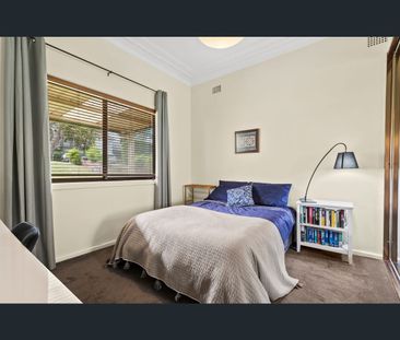 26 Stanleigh Crescent, West Wollongong, NSW 2500 - Photo 2