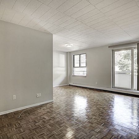 Millard Manor Apartments - Photo 4