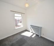 2 bed House - Mid Terrace for Rent - Photo 5