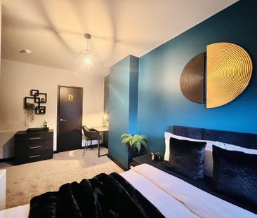 BEDROOM 6 – LARGE DOUBLE WITH ENSUITE - Photo 4