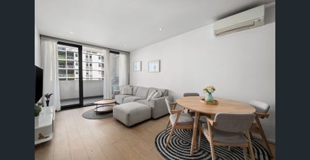 Stylish Apartment on the Edge of Thornbury - Photo 2