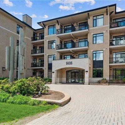 Beautiful Condo in the Glebe close to Dow's Lake! - Photo 3