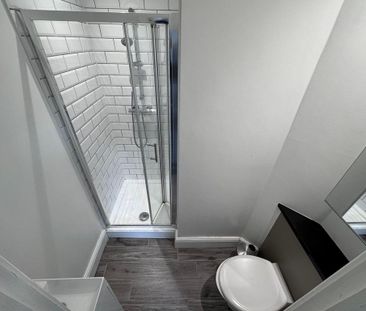 1 bedroom in a house share to rent - Photo 6