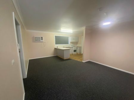 Charming 3-Bedroom Home in Narromine - Photo 2