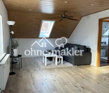 Lichtdurchflutete Traumwohnung im Dachgeschoss: Möbliert und frisch... - Foto 1