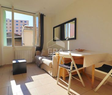 A vendre en exclusivité Appartement Marseille 2 pièces Traversant -... - Photo 1