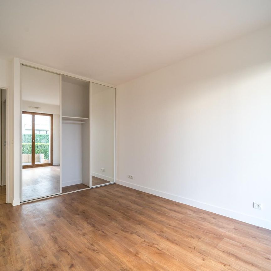 location Appartement F3 DE 70.15m² À LE CHESNAY - Photo 1