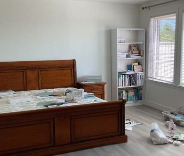 Elegant Home in Dundarave For Rent – Great Schools Nearby!! - Photo 6