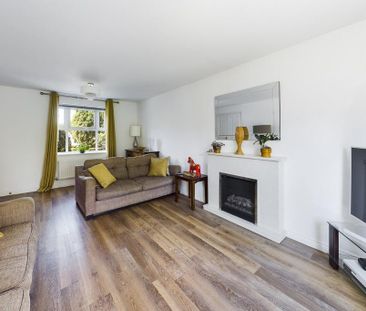 4 bedroom semi-detached house to rent - Photo 1