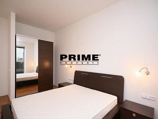 Apartment for rent, 4+kk - 3 bedrooms, 91m - Photo 1