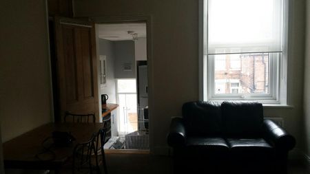 4 bedroom maisonette to rent - Photo 5