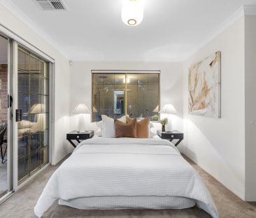 Effortless Beaufort Street Living in a Boutique Townhouse Setting - Photo 5